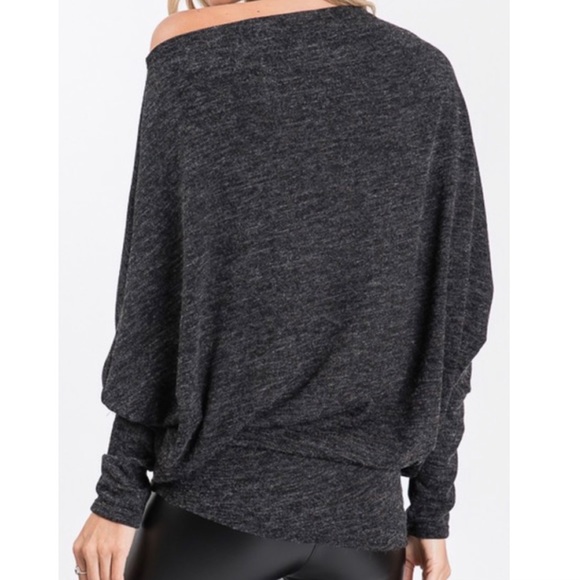 Off the shoulder sweater - Picture 3 of 6